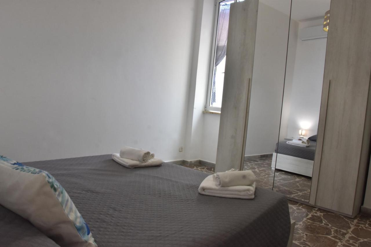 Home Apartment Giardini Naxos